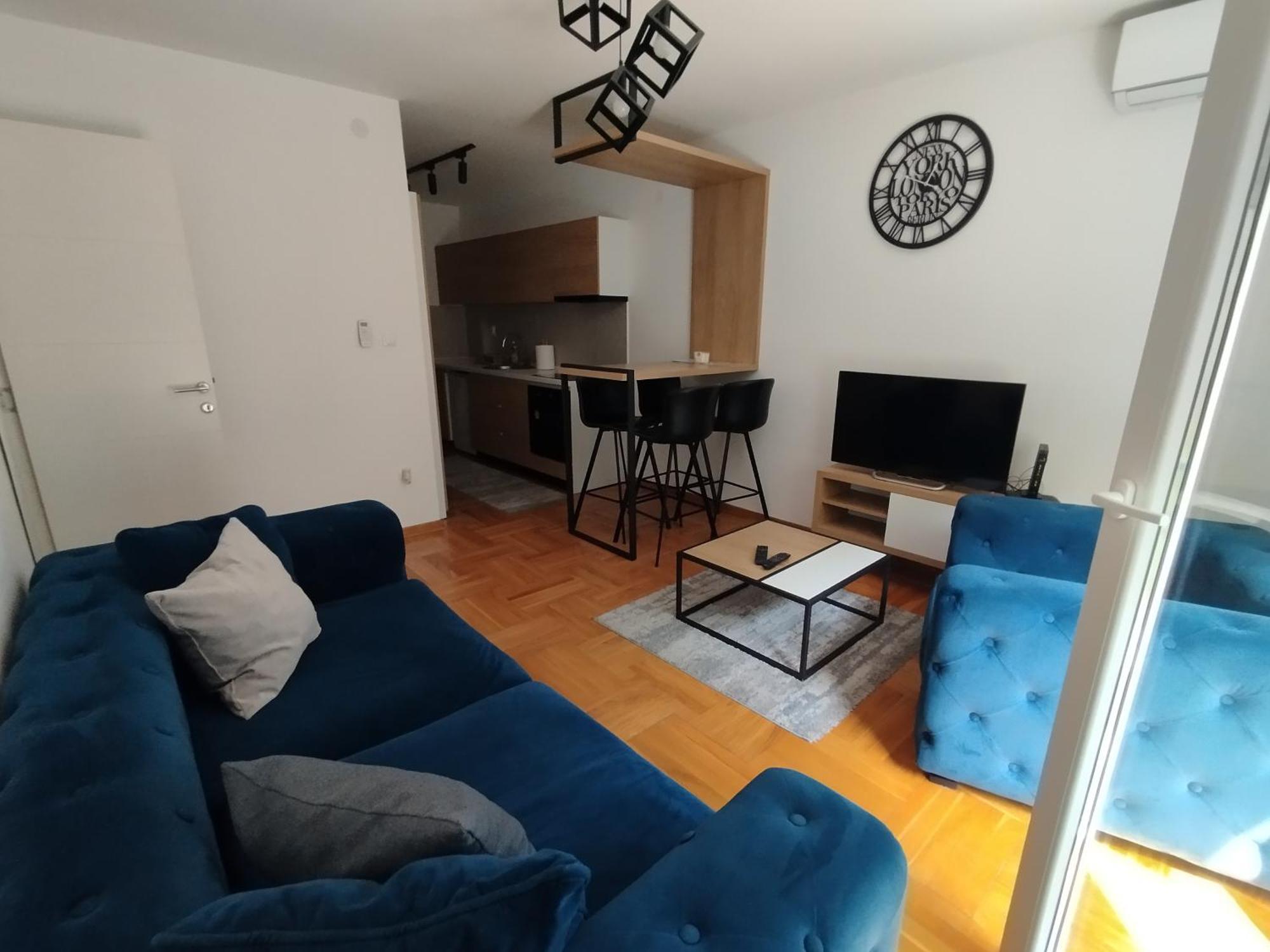 Appartamento Cvetkovic Lux Аpartmani & Free Garaza Vrnjačka Banja Esterno foto